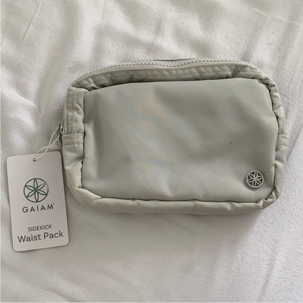 GAIAM Light Gray Sidekick Waist Pack